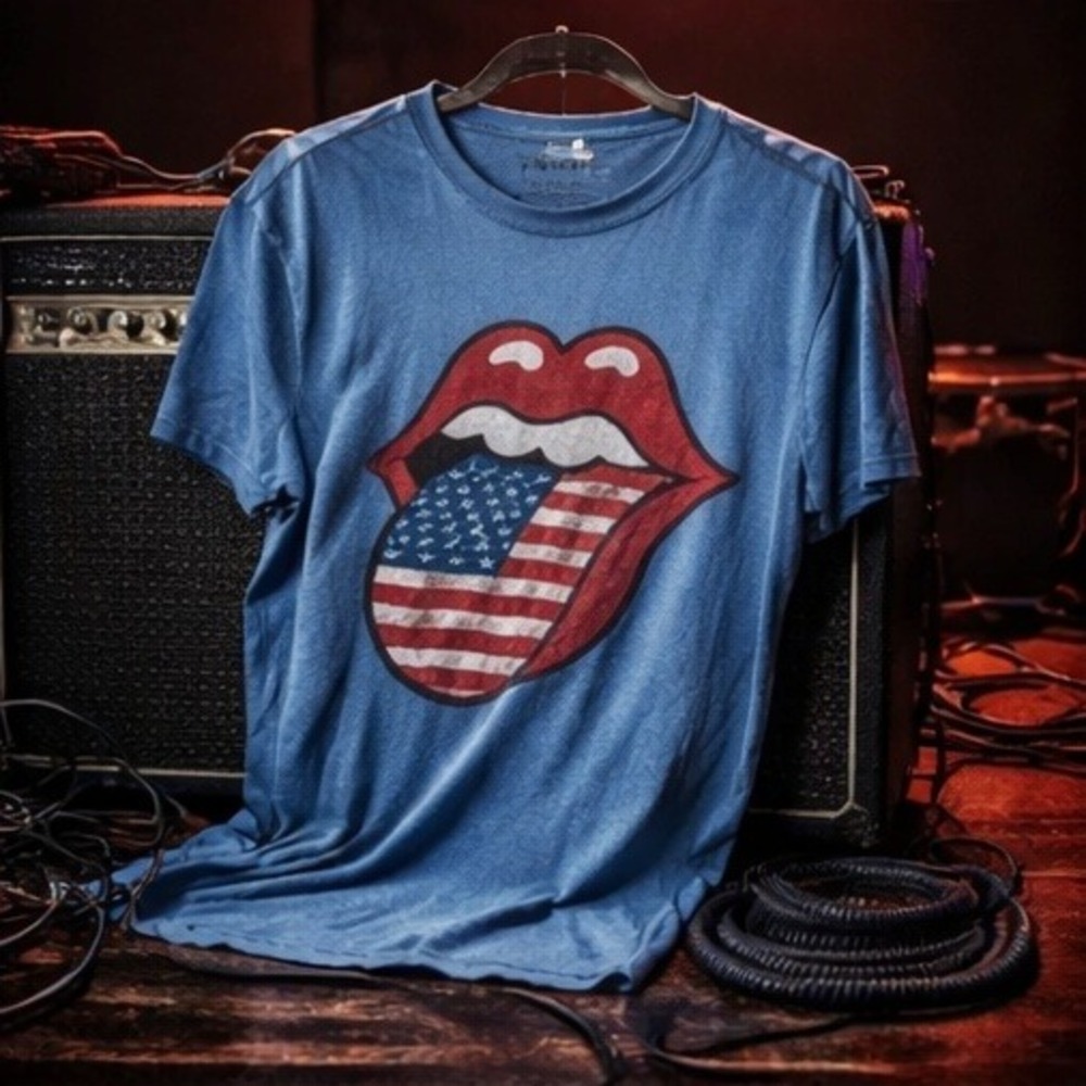 Rolling Stones American Eagle S Tongue & Flag Graphic T-Shirt‎ Blue Small